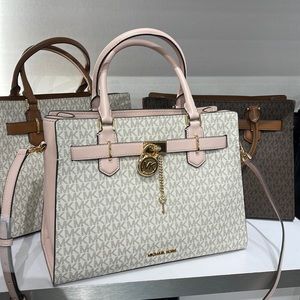 Michael Kors Hamilton Meidum Satchel Shoulder Crossbody
Powder Blush Multi